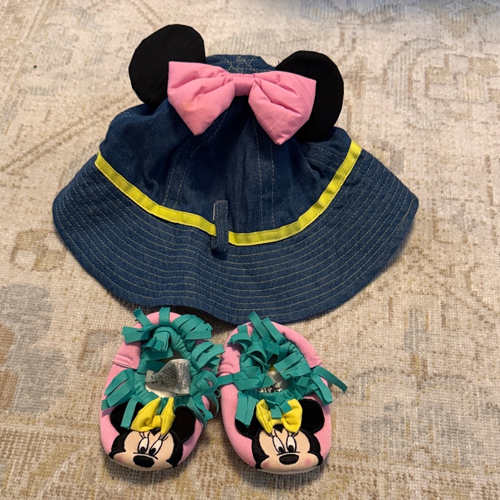 Disney Minnie Mouse Bucket Hat and Swim Shoes